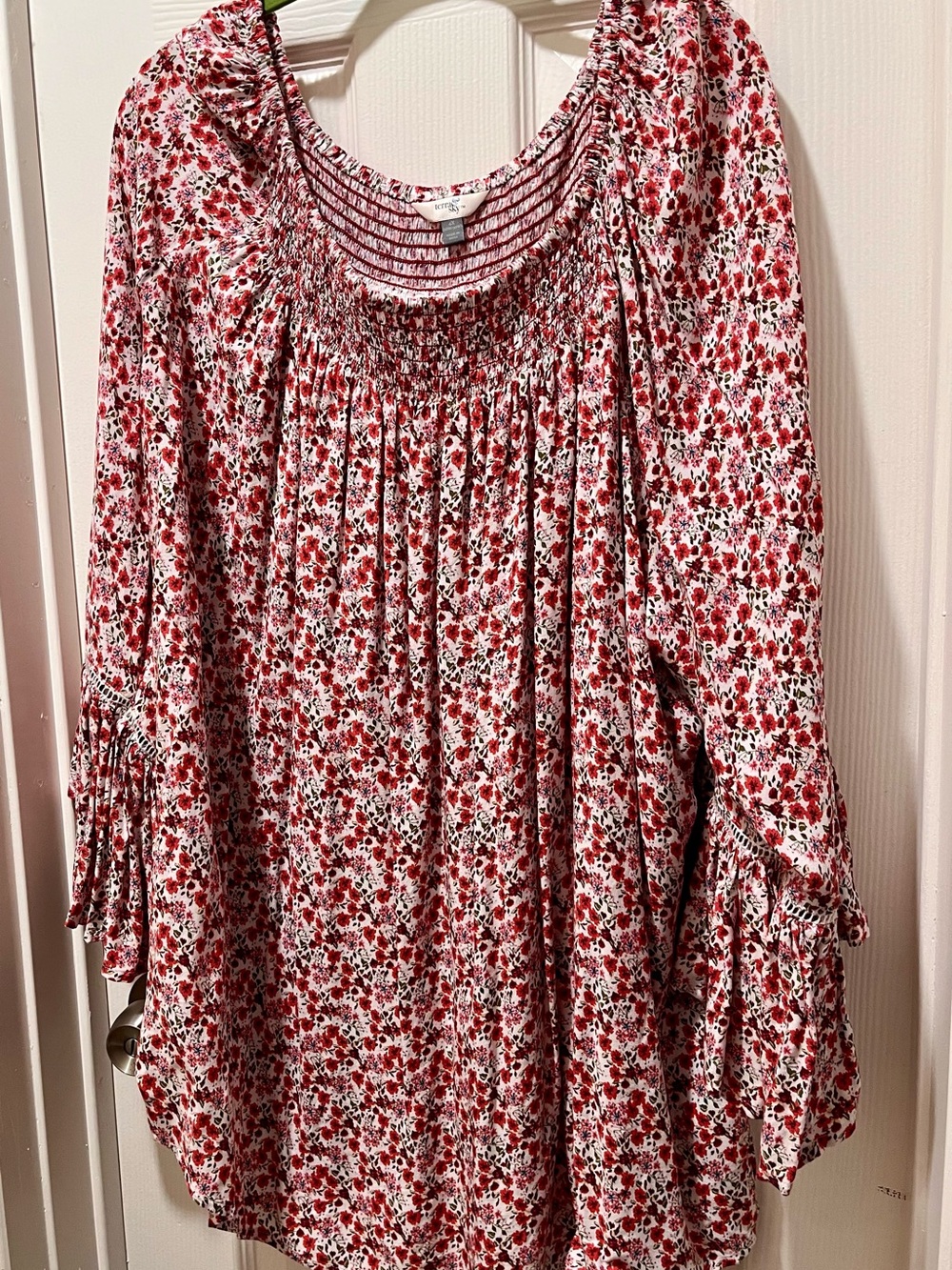 Terra & Sky Red and White Floral Smocked Peasant Blouse